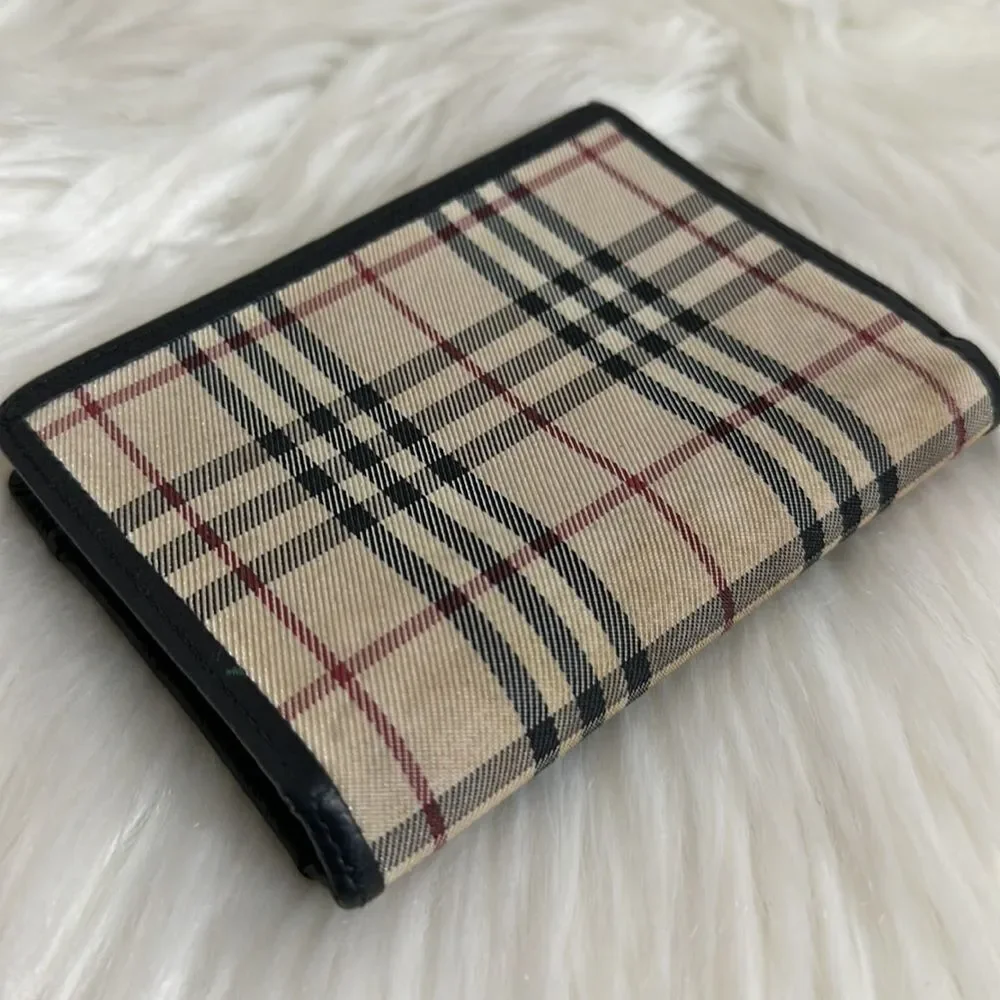 💯Authentic Burberry Short Wallet 🍀